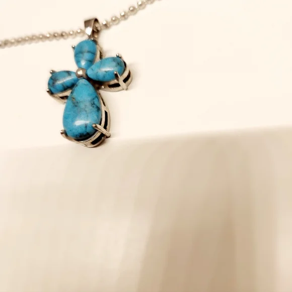 $3/25 Authentic Turquoise Cross Pendant - Picture 2 of 5
